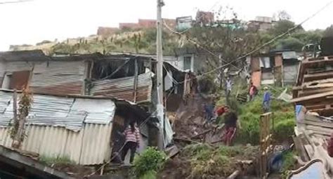 Las fuertes lluvias azotan a Soacha y deslizamiento de tierra dejó seis