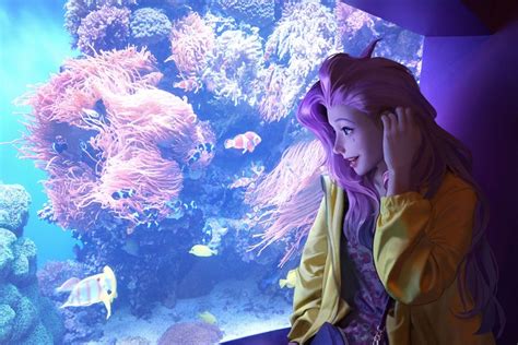 4K Kudos Productions Underwater Happy Women Digital Art Dyed Hair