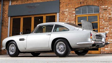 Restored Genuine 007 1965 Aston Martin Db5 Heading To Auction Motorious