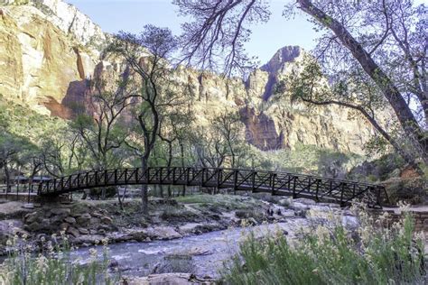 Zion River Bridge Stock Image Image Of Zion Cliffs 29247599