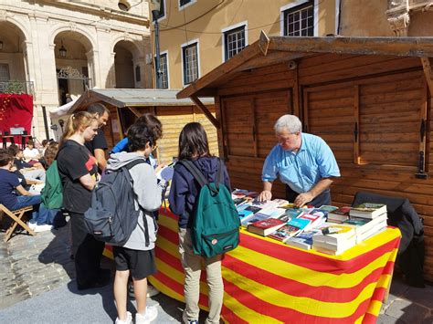 2 000 persones van anar a la Fira del Llibre en Català de Menorca