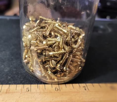 Slotted Drive Round Head Wood Screw Brass Finish 8×12 Qty 100 Nos