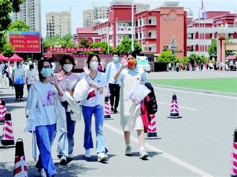 2024年夏季高考今日拉开帷幕，枣庄3万余名考生奔赴考场枣庄市新浪财经新浪网