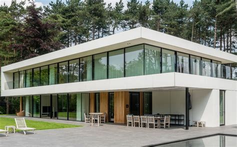 Villa Schlide Iq Glass International