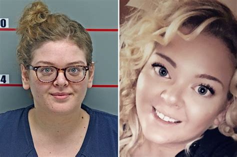 Hot Sexy Lori Wickelhaus Bikini Pics