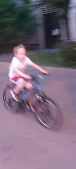 Феде купили новый велосипед с переключением скоростей!!! - YouTube