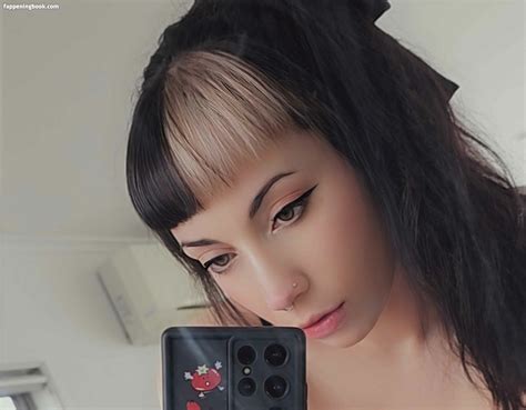 Layna Lazar Laynalazar Nude OnlyFans Leaks Fappening FappeningBook