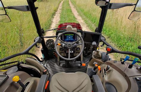 Case IH Farmall 75C Elektrotraktor