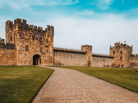 10+ Alnwick Castle Harry Potter Filming Locations & Activities (2024)!