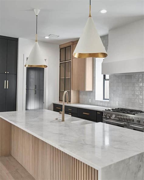 10+ Stylish Kitchen Quartz Countertops Ideas To Elevate Your Kitchen ...