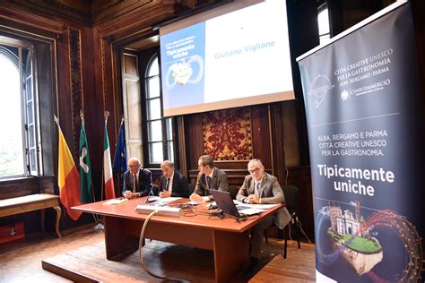 Alba Bergamo Parma Tipicamente Uniche Associazione Commercianti Albesi