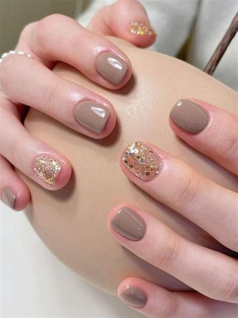 Short Nude Brown Nails With Gold Glitter Taupe Nails Burgundy Nails