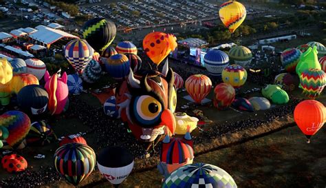 Warna Warni Festival Balon Udara Internasional Di Meksiko Foto