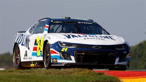 nascar crash  jeff gordons   ready  challenge