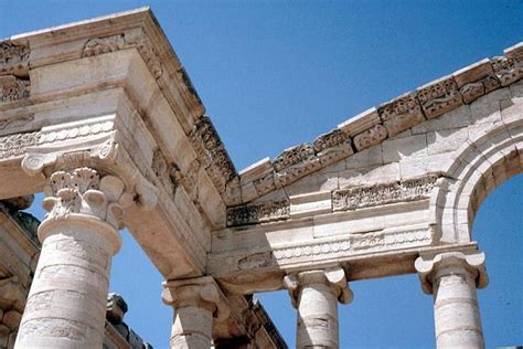 شهر باستانی هترا Ruins En Archaeological Site En خرابه میراث