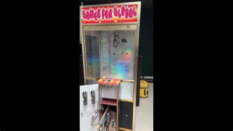 Aussie Womans Shock At Rigged Find In Claw Machine News Au