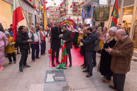 El dibujante Álvaro Martínez Bueno inscribe su nombre en el Paseo de la