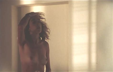 Nude Video Celebs Claudia Gerini Nude Il Gioco 2001