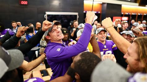 Top Tweets From Vikings Historic Comeback Win Over Colts