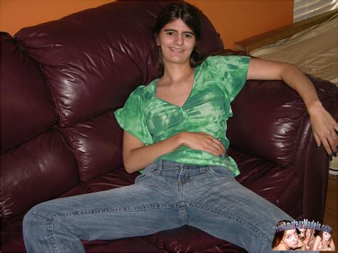 Nissa Amateur GF Modeling And Spreading Nude Porn Pictures XXX Photos Sex Images 2757686