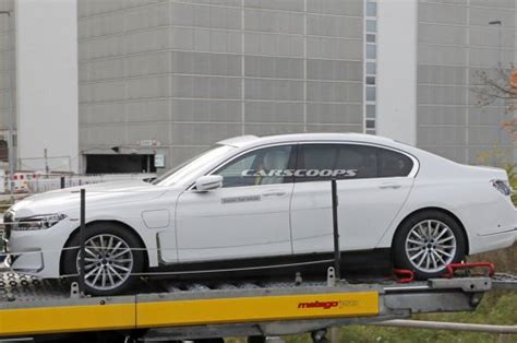 不讓賓士w214 E Class搶盡版面？大改款bmw 5 Series曝光見客了！ 國際車訊 發燒車訊