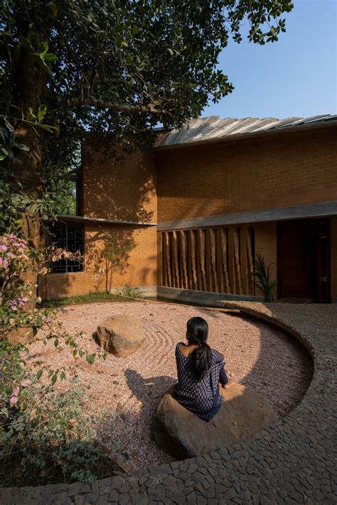 The beautiful architecture at dorfman chapel surprises many visitors 7