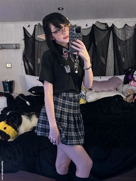 Nananightray Nude OnlyFans Leaks Fappening FappeningBook