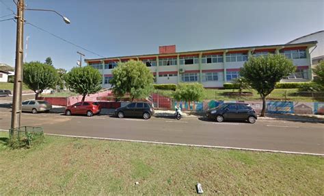 Crian A Fica Em Estado Grave Ap S Ser Atropelada Na Frente Da Escola No