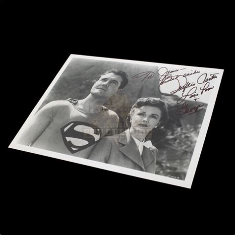 Adventures of Superman (TV) – Phyllis Coates Signed Photograph – A190