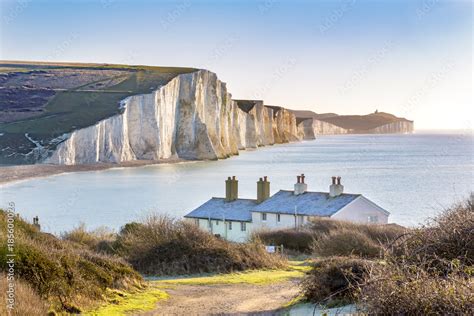 The Coast Guard Cottages and Seven Sisters Chalk Cliffs just outside ...