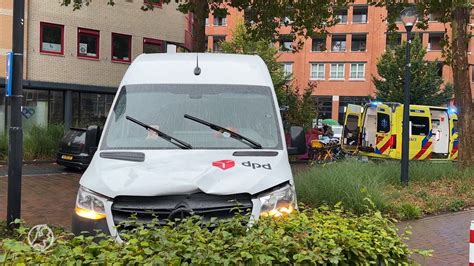 Meisje Ernstig Gewond Bij Aanrijding Met Busje Nijverdal Hart Van