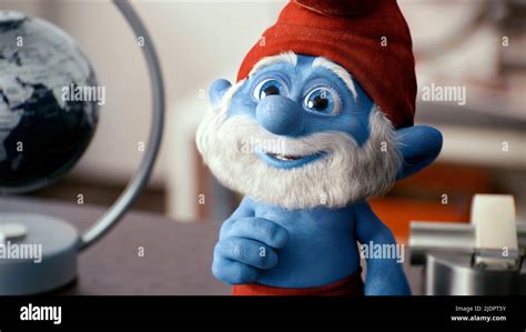 Raja gosnell animation papa smurf hi-res stock photography and images ...