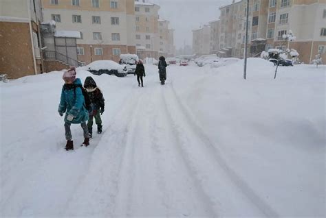 Son dakika bir şehirde daha okullar yarın tatil edildi Olumsuz hava