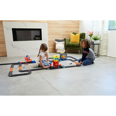 Set De Joaca Hot Wheels City Statia De Pompieri Super Fire House EMAG Ro