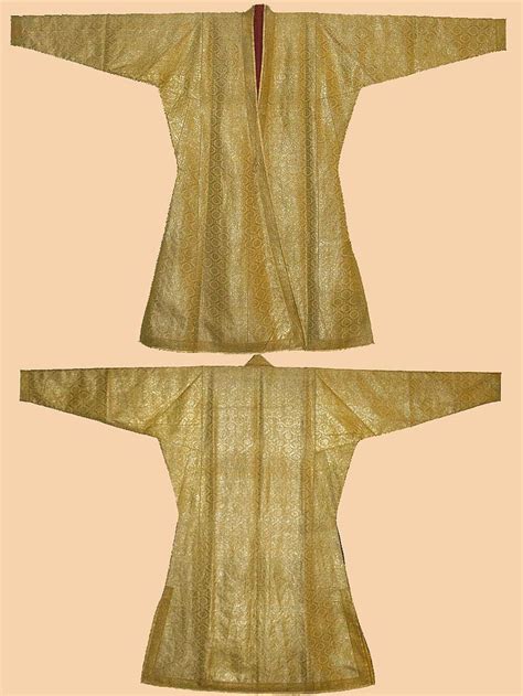 8 best Mughal extant clothes images on Pinterest | Historical clothing ...