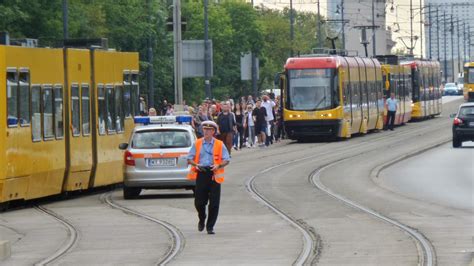 Zablokowane Rondo Waszyngtona Uszkodzony Pantograf TVN Warszawa