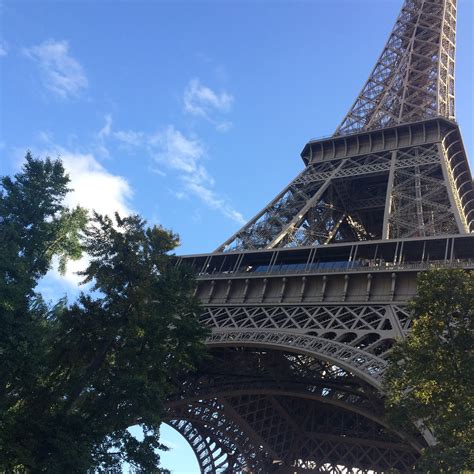 The Lilac Scrapbook: Ways to save money while travelling