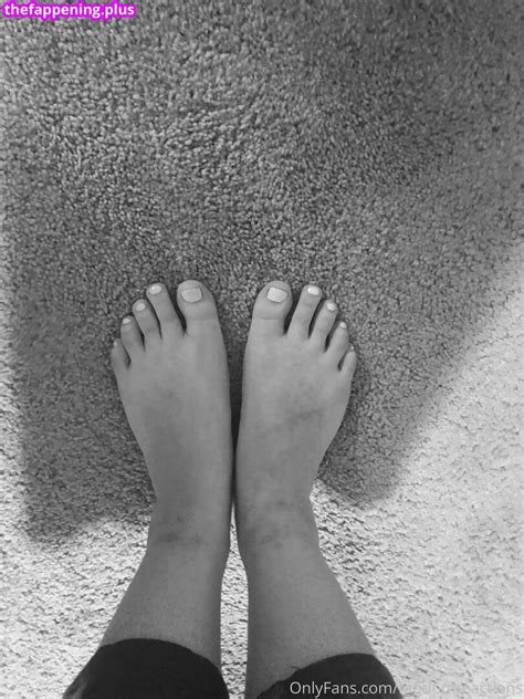 FandomReactions Fandomreactgirls Nude OnlyFans Photo The Fappening Plus