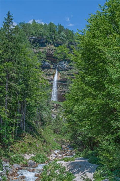 Wasserfall Von Pericnik Im Nationalpark Triglav Stockfoto Bild Von