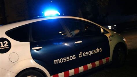 Los Mossos investigan la muerte de un hombre en la estación de Fabra i Puig