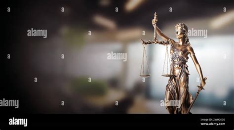 Blind justice symbol on a metallic statue. Law and justice concept, copy space Stock Photo - Alamy