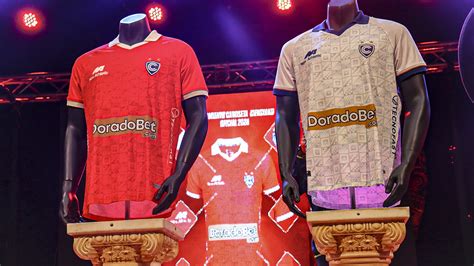 El Club Cienciano Y New Athletic Develaron La Nueva Camiseta Para La