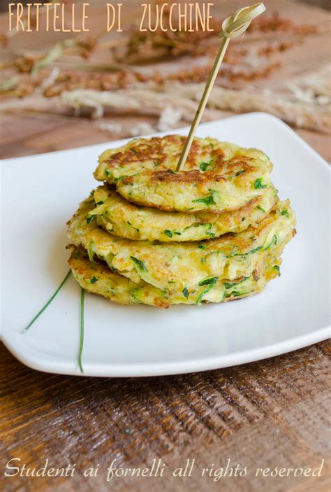 Frittelle Di Zucchine Cotte In Padella Non Fritte Zero Lievito