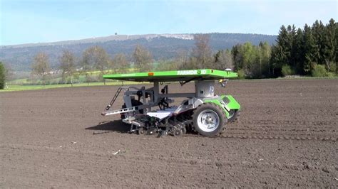 FarmDroid le robot écolo qui sème et sarcle tout seul Canal Alpha