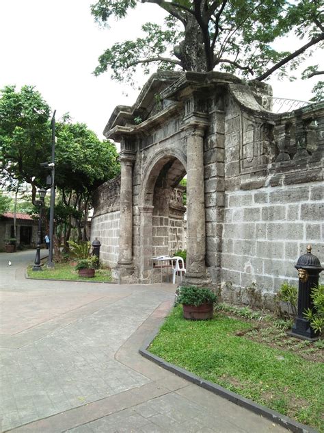 Paco Park Manila Paco Manila Cemetery Sidewalk Structures Side