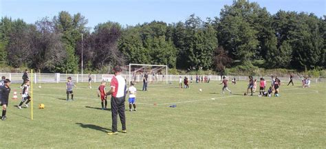 Maz Res Lezons Uzos Rontignon Le Pr Sident De Lasmur Foot Est Inquiet