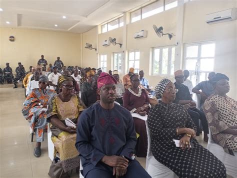 Oyo Police Commissioner Wades Into Scarcity Of Naira Fuel Commodity