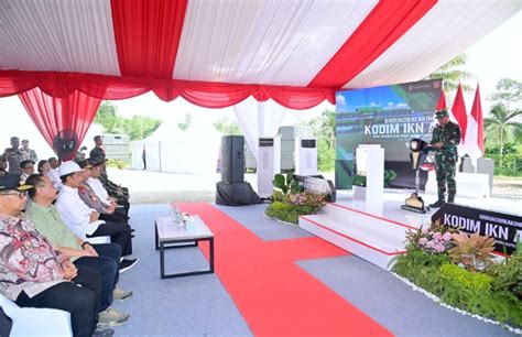 Panglima TNI Dampingi Jokowi Groundbreaking Kodim Tipe A Lindungi IKN