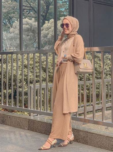 11 Style Pakaian Formal Wanita Berhijab LaraHijab