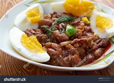Ful Medames Egyptiansudanese Dish Cooked Mashed Stock Photo 193190327
